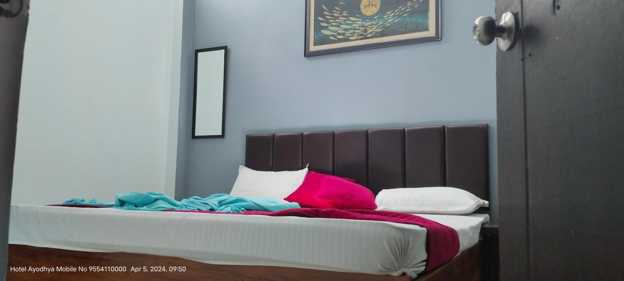 Hotel Ayodhya Paying Guest エクステリア 写真